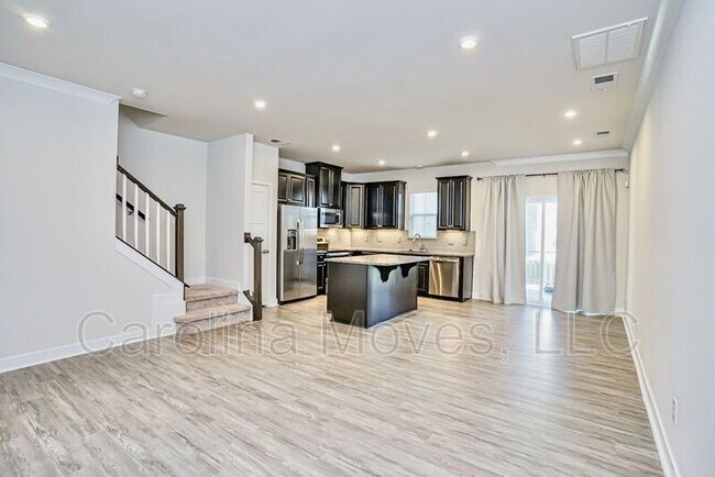 Building Photo - 407 Huntingdale Pl