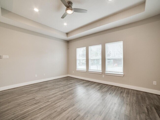 Foto del edificio - 4122 Baker Ave