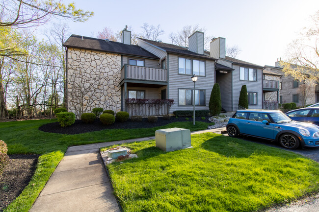 Building Photo - 1813 Meerbrook Ct