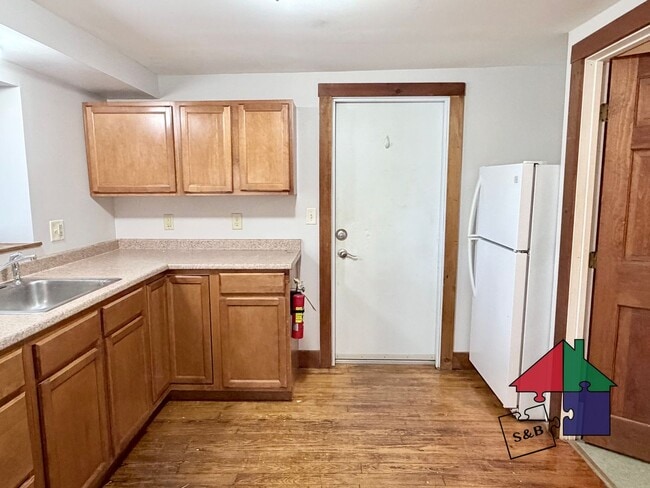 Building Photo - 34 Highland Ave