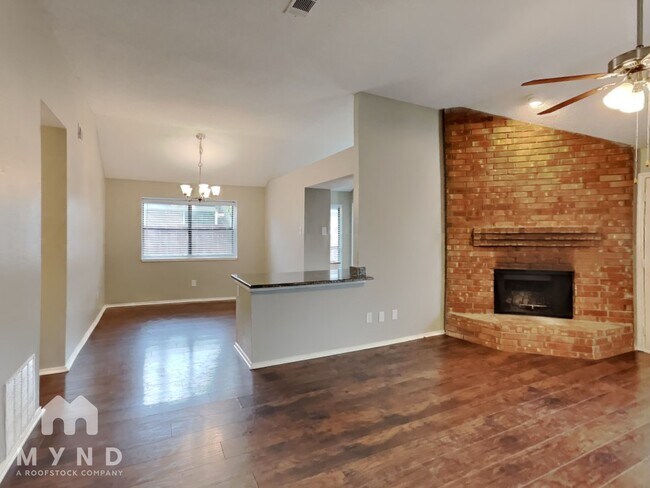 Building Photo - 208 S Malone Rd