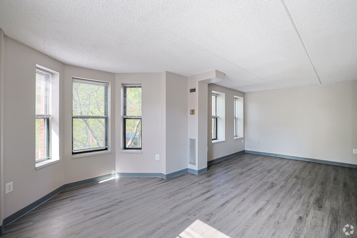 Parmelee Court - Parmelee Court