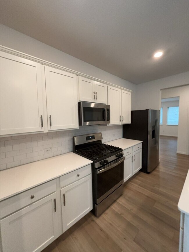 Foto del edificio - 4 BR/2BA | Newly Renovated Single Story | 1-Car Covered Parking | Fenced Backyard!