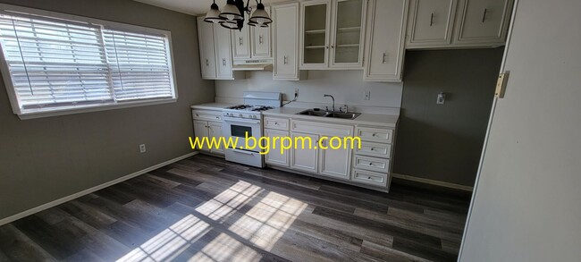 Foto del edificio - 3 Bd, 1 1/2 BA, home in Jacksonville