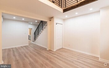 Building Photo - 130 Krams Ave