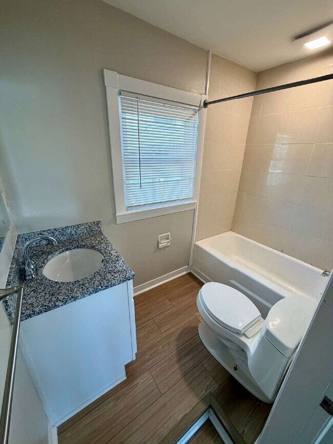 Foto del edificio - Bright 3-Bedroom Nashua Rental Near Downtown, Shopping, and Commuter Routes