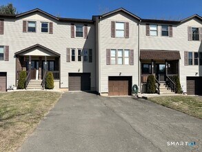 Building Photo - 97 Country Hill Rd