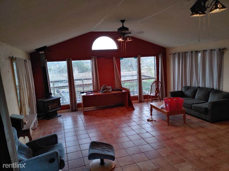Building Photo - 3 br, 2.5 bath House - 1430 county road 467