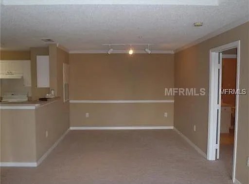 Foto del edificio - 18001 Richmond Pl Dr