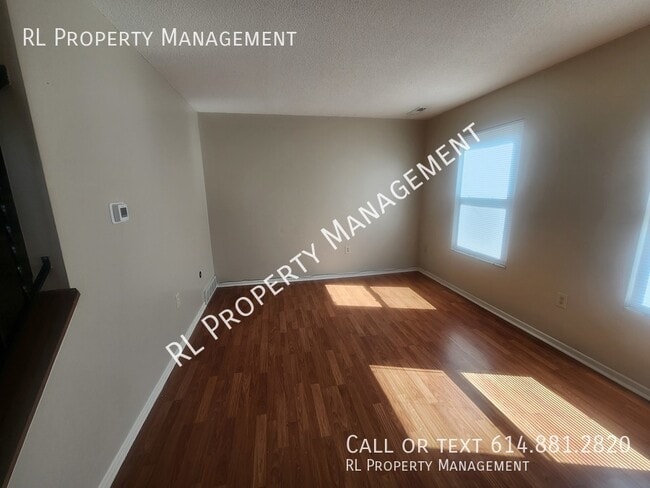 Building Photo - WAIVED APPLICATION FEE WITH SIGNED LEASE!!...