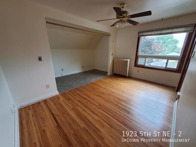 Foto del edificio - 1923 5th St NE