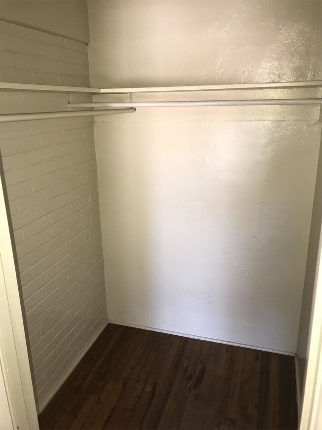 Foto del edificio - 3220 E Terra Alta Blvd