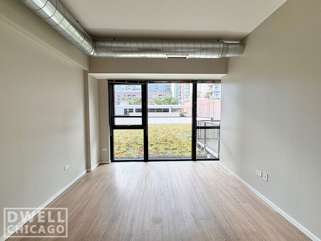 Foto del edificio - 231 W Scott St
