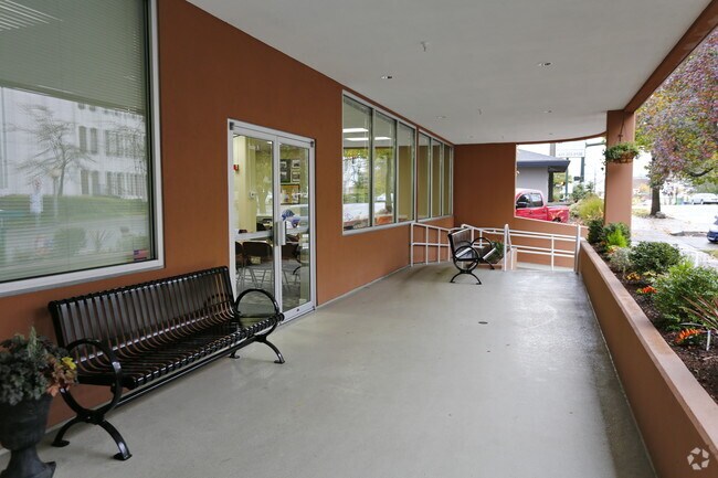 Building Photo - JACKSON HOUSE @ Pacific Crest A 62+ Community