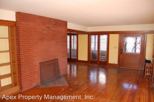 Building Photo - 4 br, 3 bath House - 22 N. Butler St.