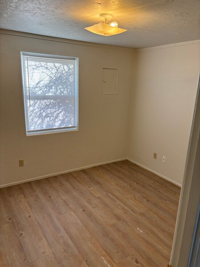 Foto del edificio - 1819 Carroll St