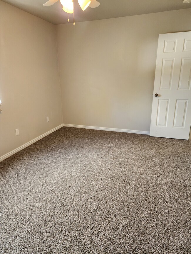 Building Photo - 4754 W Salish Cir