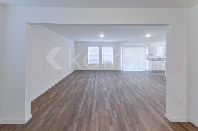 Building Photo - 3448 El Salvador Rd