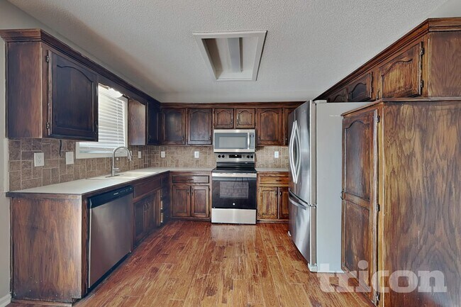 Foto del edificio - 1501 Cypress Dr