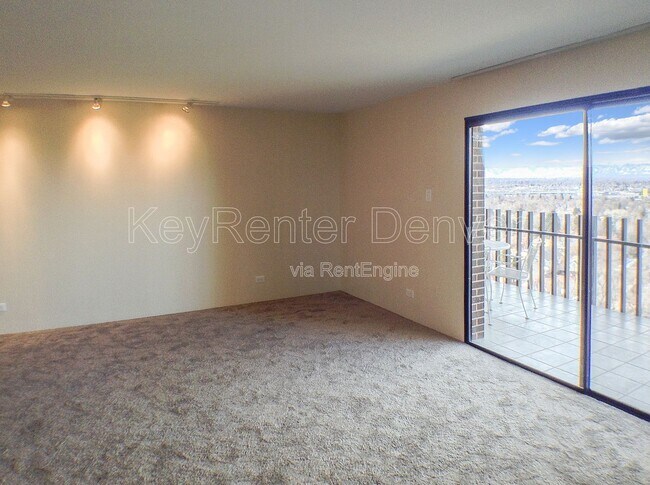 Foto del edificio - 480 S Marion St Pkwy