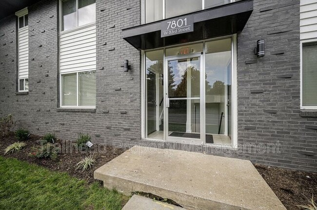Building Photo - 7801 W 83rd St
