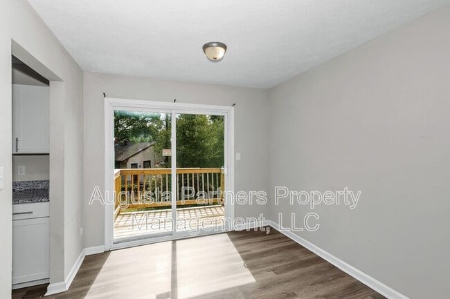 Building Photo - 2114 Vandivere Rd