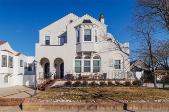 Building Photo - 41 W Penn St