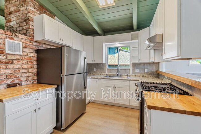 Building Photo - 417 Belle Monti Ct