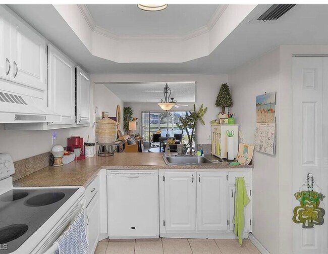 Building Photo - 7069 Quail Run Ct E