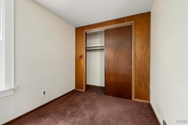 Foto del edificio - 1410 Fincke Ave