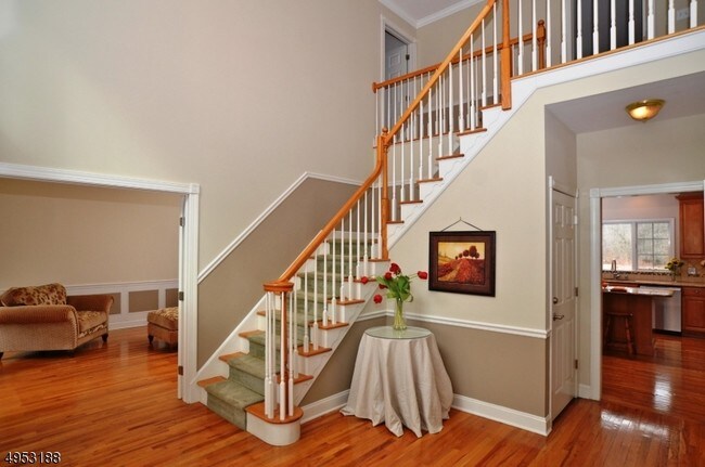 Foto del edificio - 46 Coddington Ct