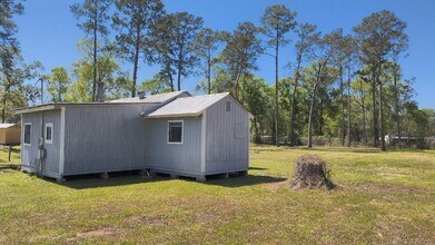 Building Photo - 18397 Deer Glen W Dr