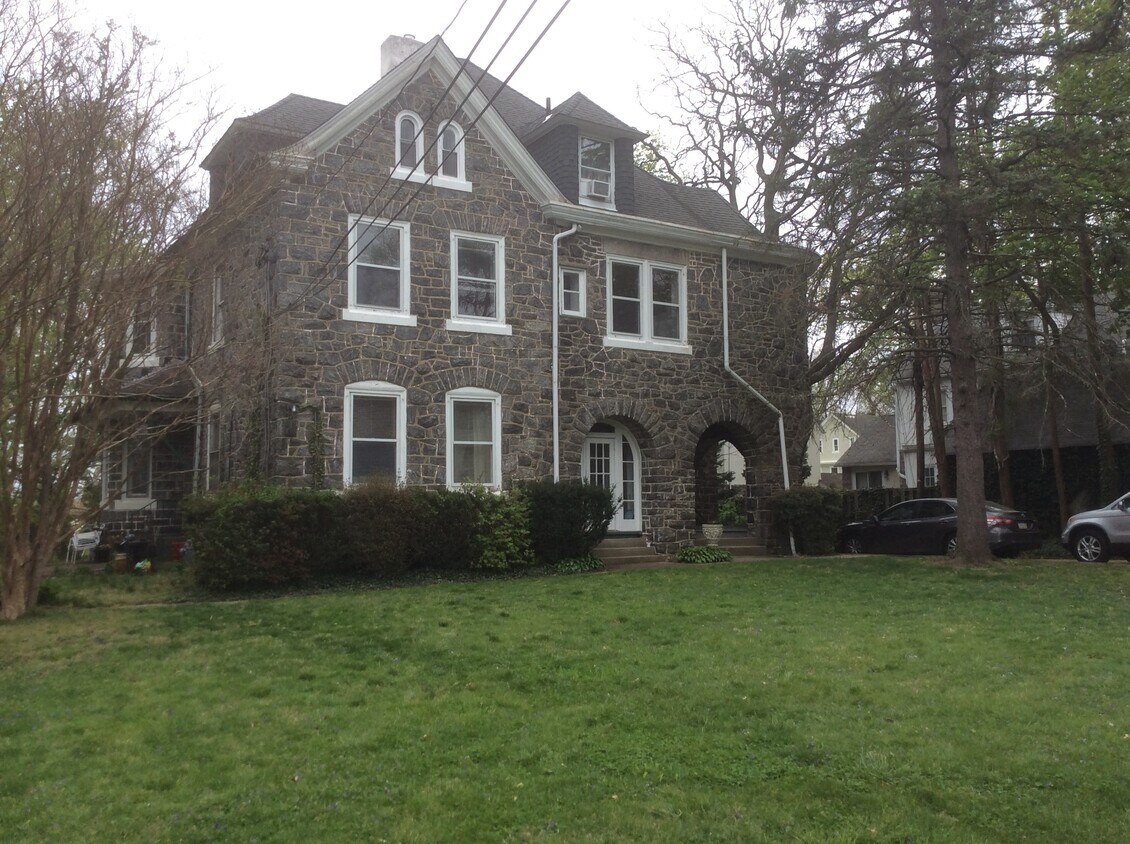 18 N Highland Ave Unit 1B, Bala Cynwyd, PA 19004 Apartments in Bala Cynwyd, PA