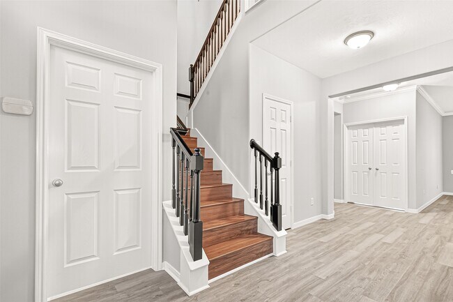 Building Photo - 1903 Amber Trail Ln