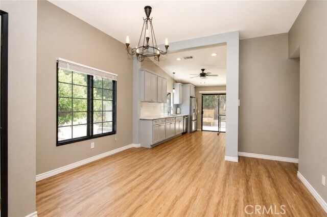 Building Photo - 970 Sandstone Dr