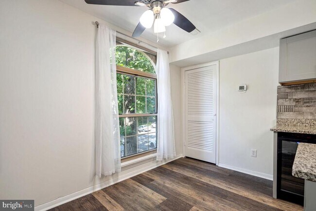 Foto del edificio - 3326 Woodburn Village Dr
