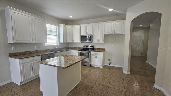 Building Photo - 2528 Ladoga Dr