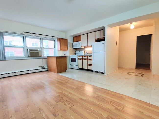 Foto del edificio - 4980 N Marine Dr