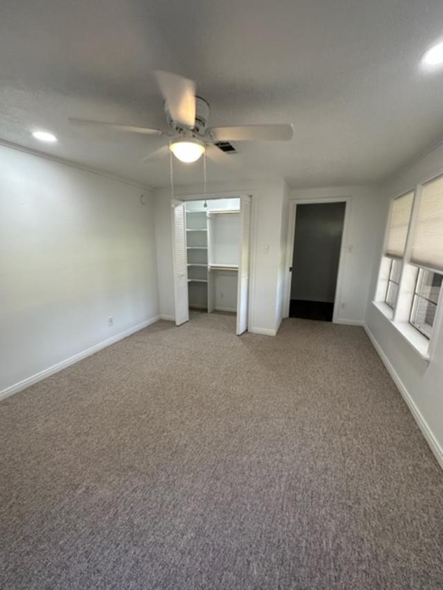 Building Photo - 14595 Labelle Rd