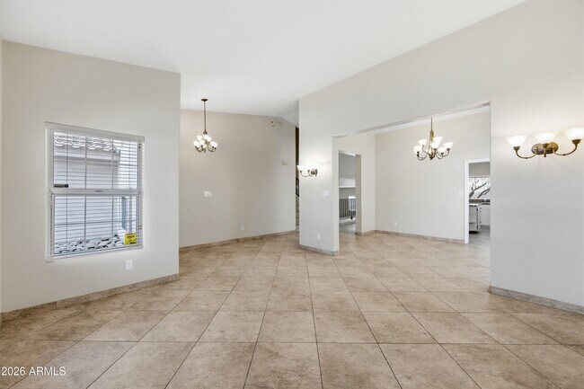 Foto del edificio - 2743 E Verbena Dr