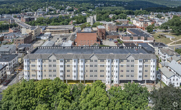 Building Photo - 67-71-71 Minerva St