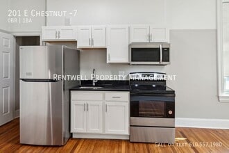 Building Photo - 201 E Chestnut St