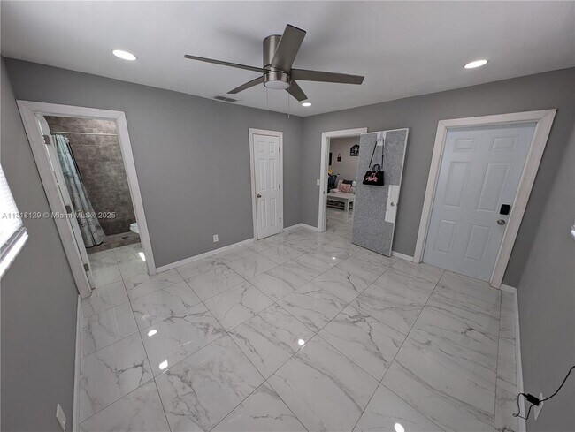 Foto del edificio - 7761 NW 42nd Pl