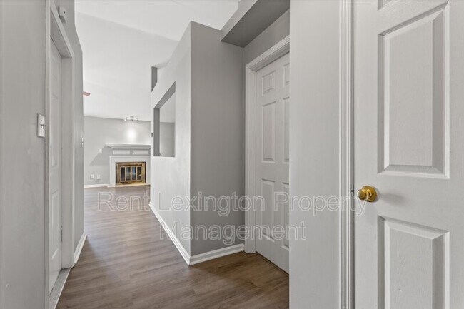 Foto del edificio - 4360 Cobblestone Knoll Dr