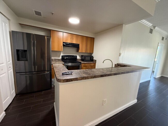 Foto del edificio - 5820 W Sample Rd