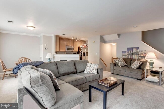 Building Photo - 12852 Fair Briar Ln