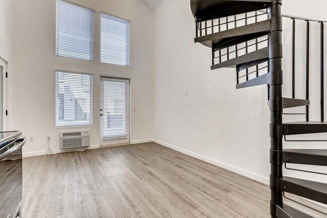 Building Photo - Live Big in a Loft Apartment!