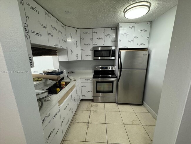 Building Photo - 484 NW 165th St
