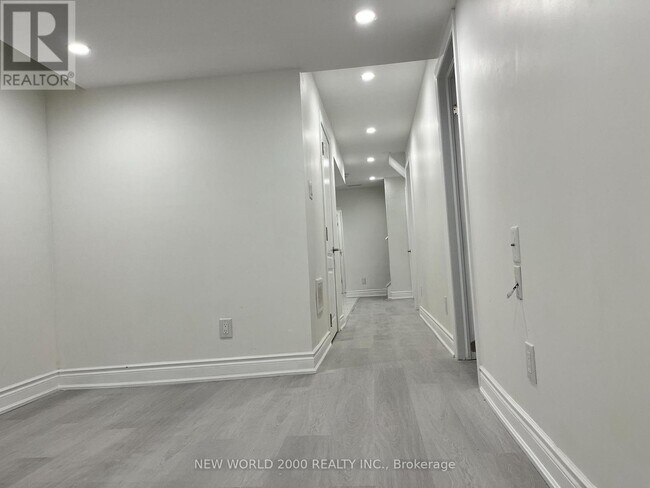 Photo du bâtiment - 4718 Centretown Way