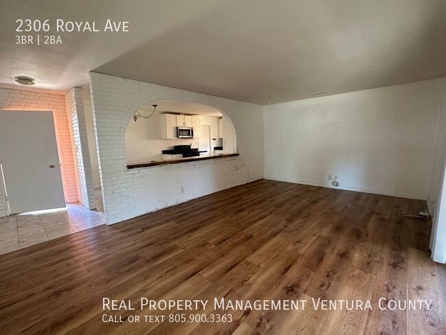 Building Photo - 2306 Royal Ave